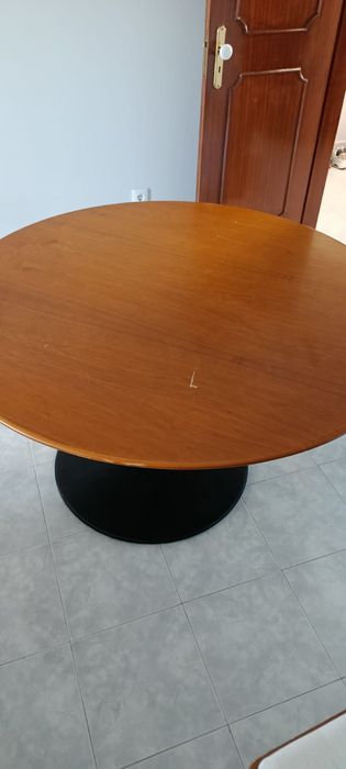 Mesa redonda madeira