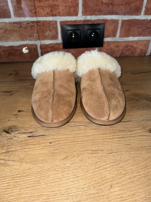 Klapki UGG Kapcie zamszowe Scuffette II