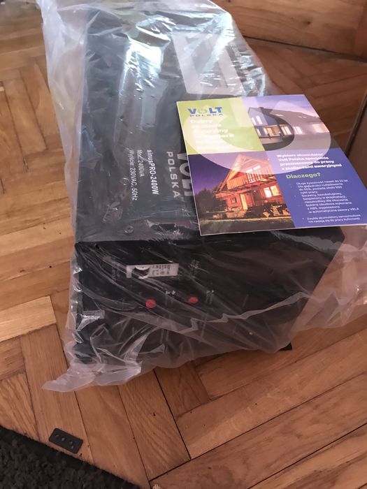 Польша Volt інвектор