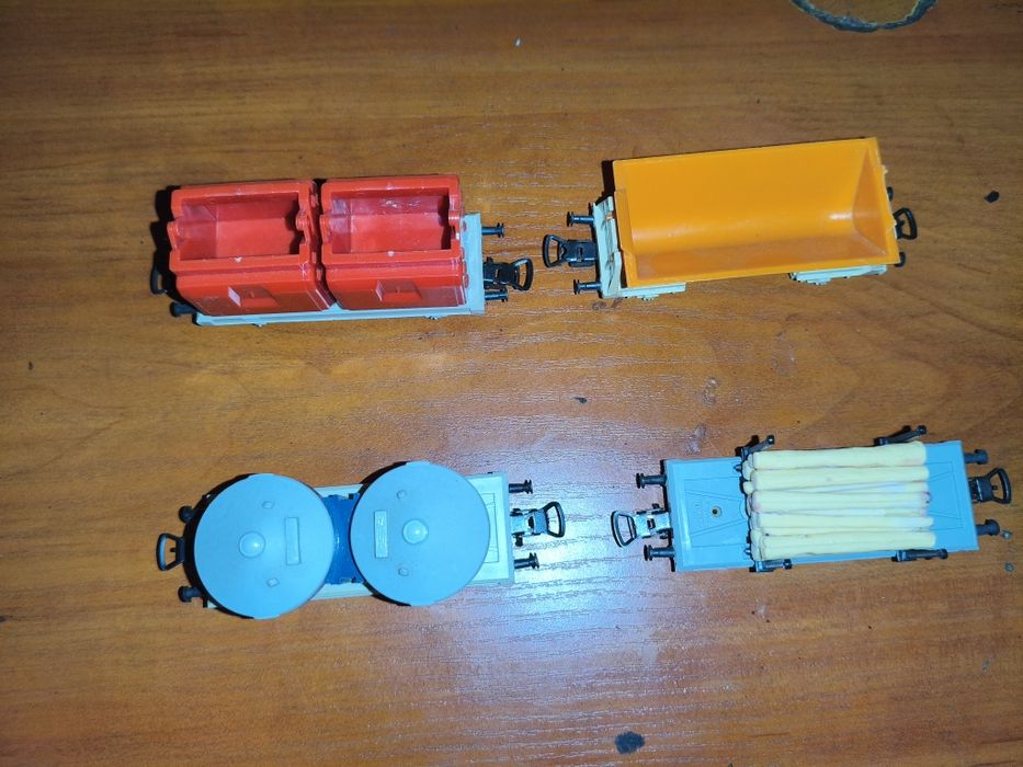 Piko zabawka dladzieci i nie tylko zestaw 4 wagonów H0 kolejka nr 2