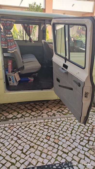 Ford Transit 9 lugares de 1985