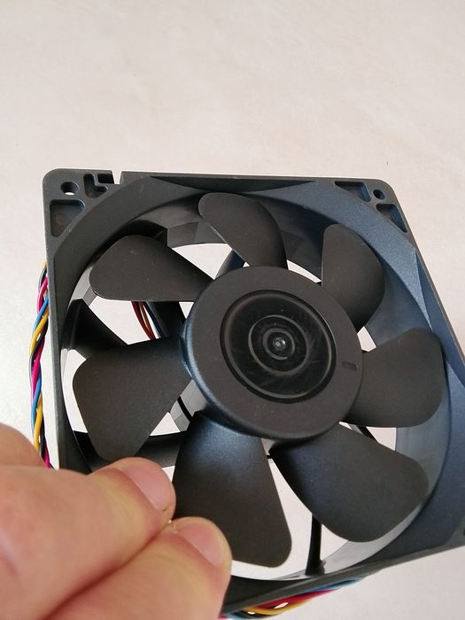 Вентилятор високошвидкісний "Delta" 12v.