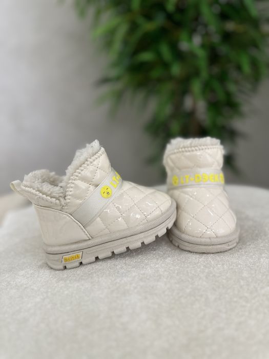 Дитячі уги, ботінки