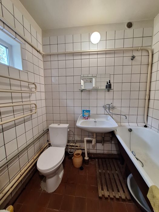 Продам частину будинку вул. Соборності