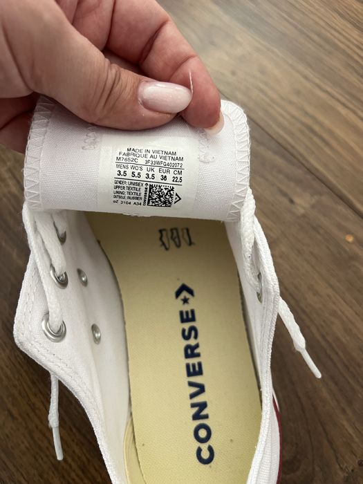 Converse (Конверси) кеди.