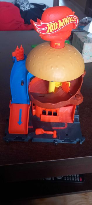 Hot wheels City rajdowa burgerownia