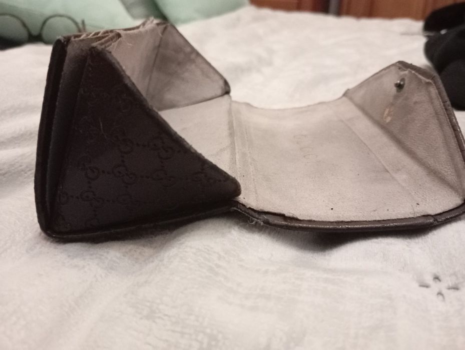 Caixa de óculos Gucci