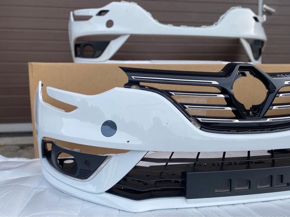 Бампер Megane IV Меган 4 передній бампер решітка поворотник