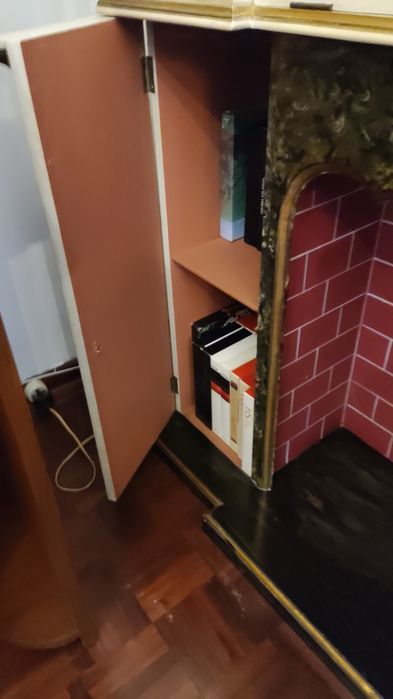 Lareira aparador garrafeira