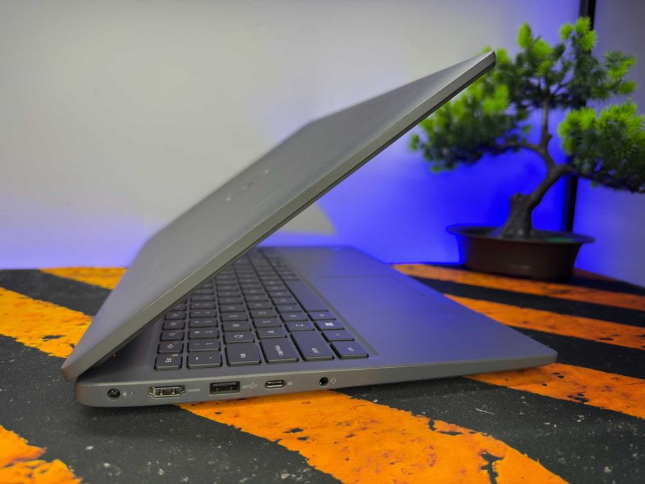 Dell Latitude 3540 (2024р.) - 15,6 FullHD IPS, i3-1315U, 8gb, 256gb ssd m2