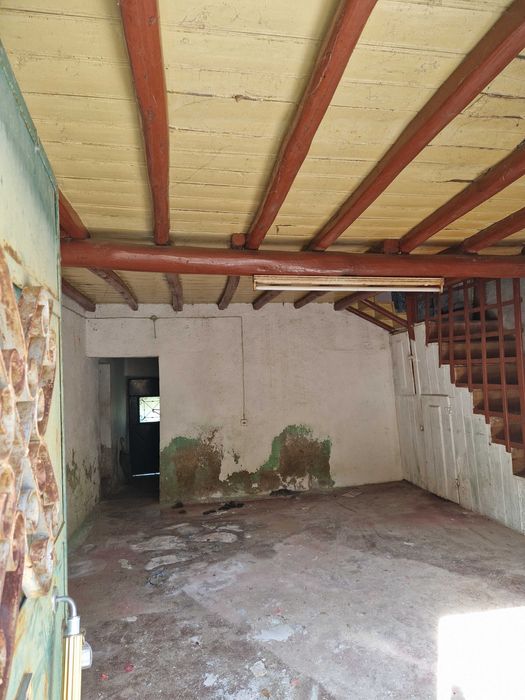 Casa com terreno nos maxiais