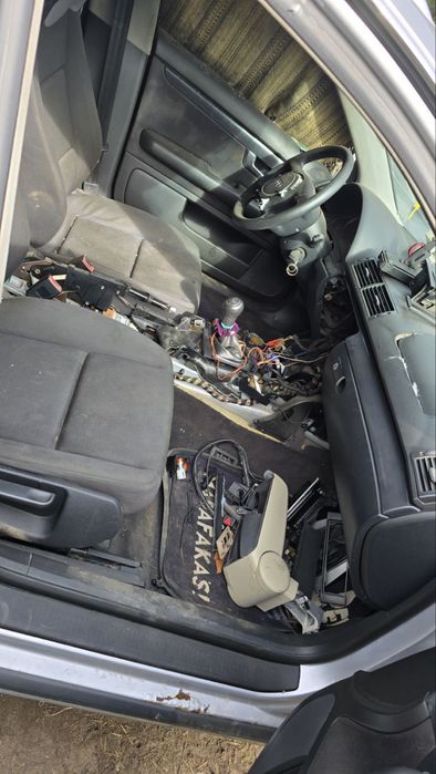 Шрот запчастини розбор Ауді А4В6 2.0 диз.мех. 6ти Ст  2011р