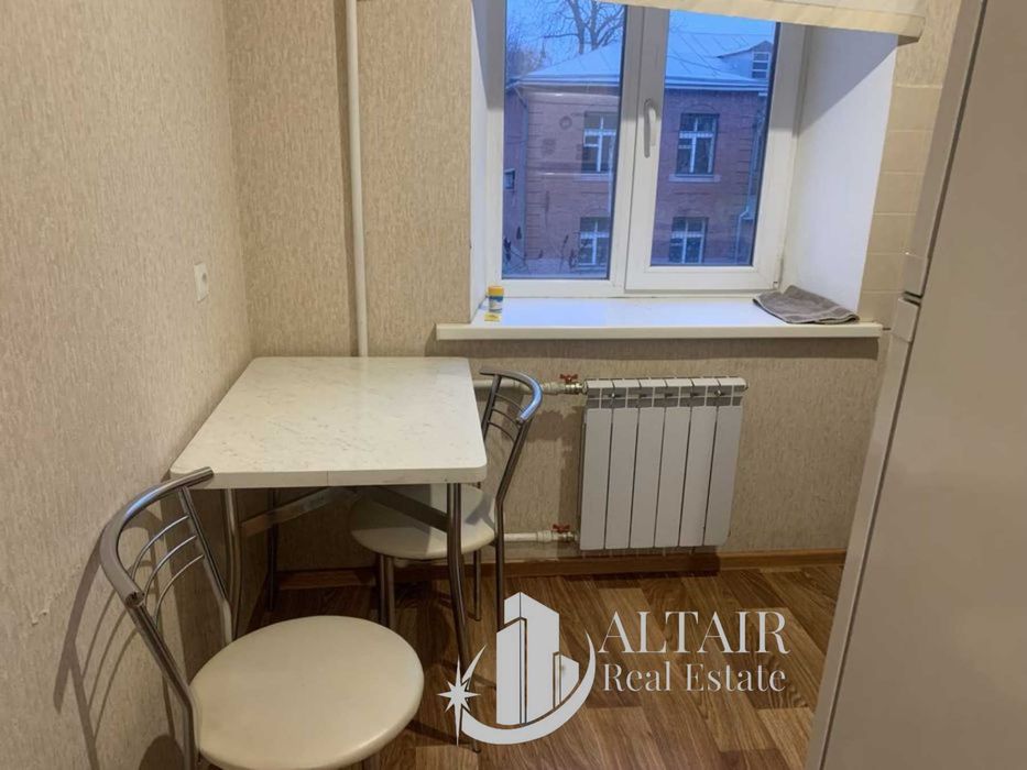 Продам 1 комнатную квартиру в центре,ул. Студенческая,м. Пушкинская VI