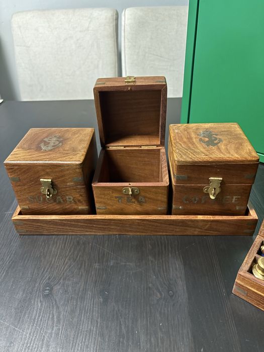 Conjunto 3 caixas madeira e suporte