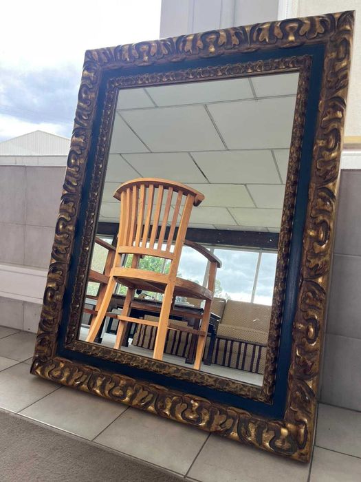 Espelho com Moldura Decorada