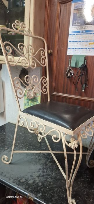 Cadeira em ferro forjado
