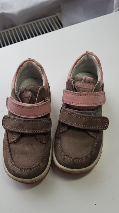 Buty dziewczęce rozmiar 23 firmy Lasocki