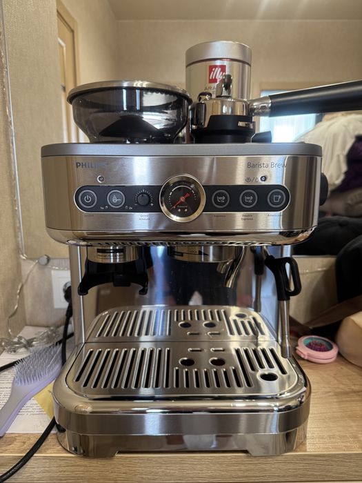 Кавоварка Philips Barista Brew