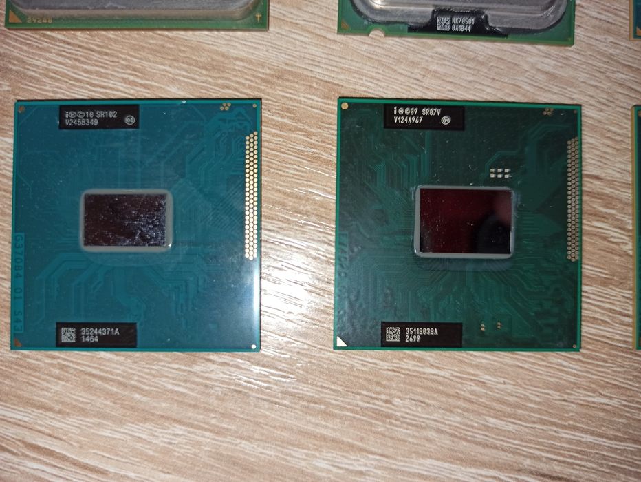 Продам процессор INTEL