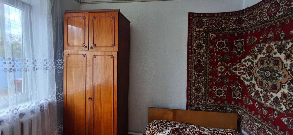 Продам будинок.  Українка, центр . Сертифікат