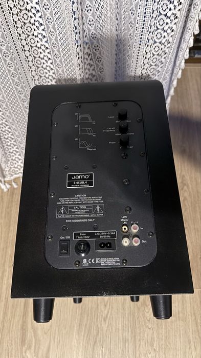 Subwoofer Jamo E 4SuB.4