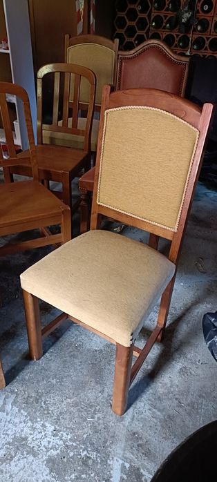 Cadeiras, €10 cada. Levantamento hoje, tudo tem que ir!