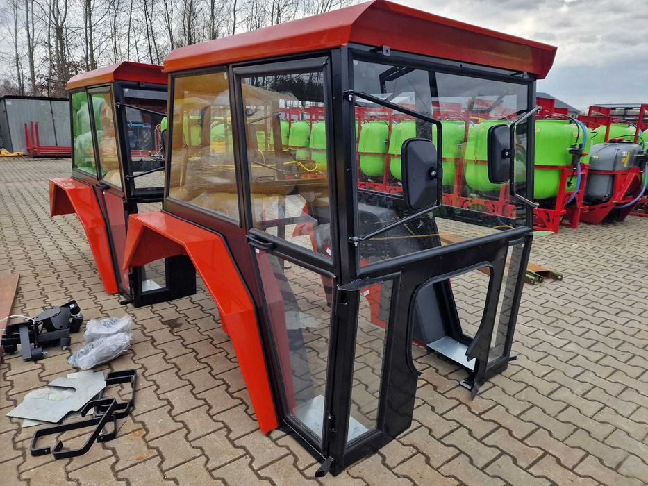 CZĘŚCI do ciągnika URSUS C330-360 kabina z błotnikami