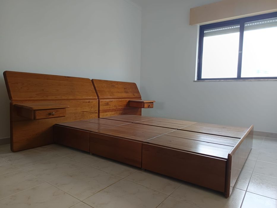 Moboliario cerne ótimo estado