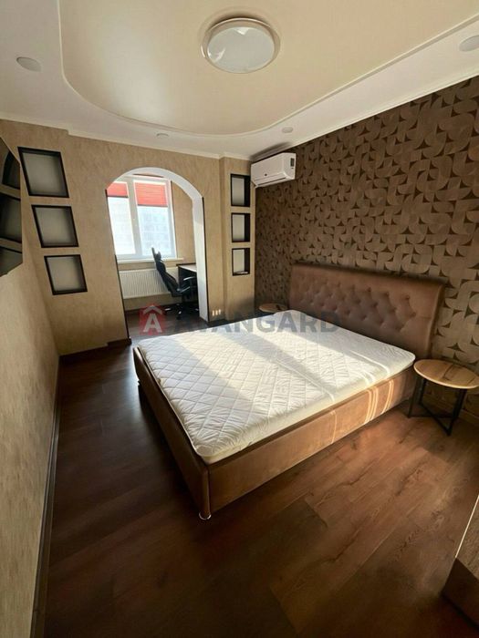 Оренда 2 кімнатна Лівий берег.