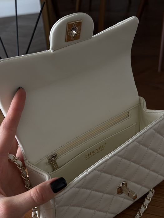 Сумка Chanel з ручкою | чорна, біла