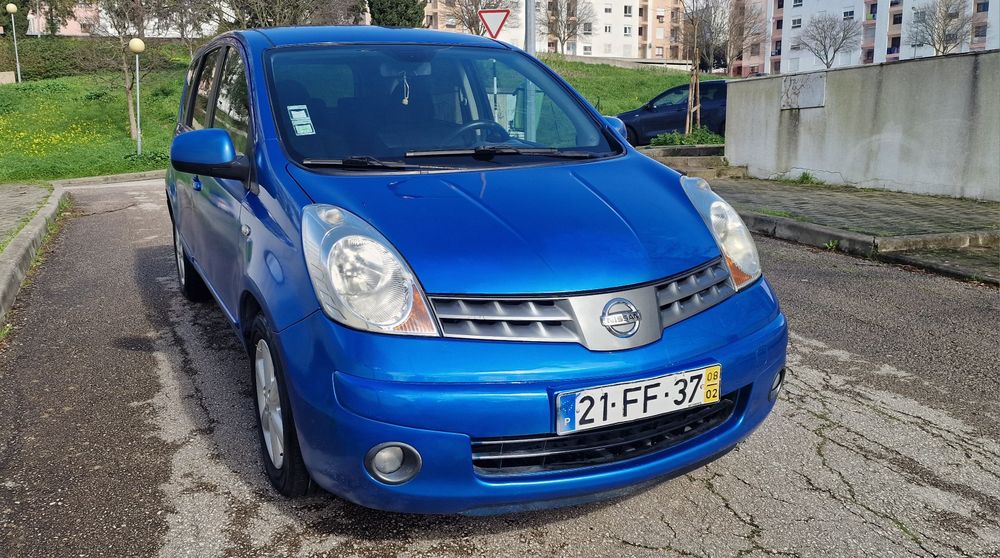 Nissan Note 1.4 Ano 2008  Com  90 mil  km