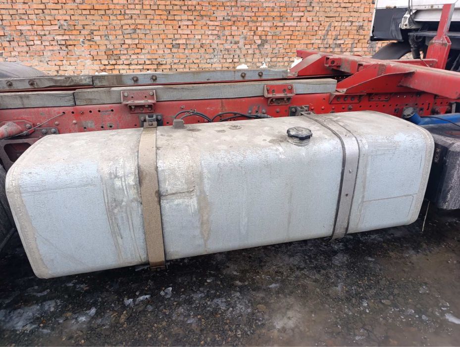 Продам паливний бак