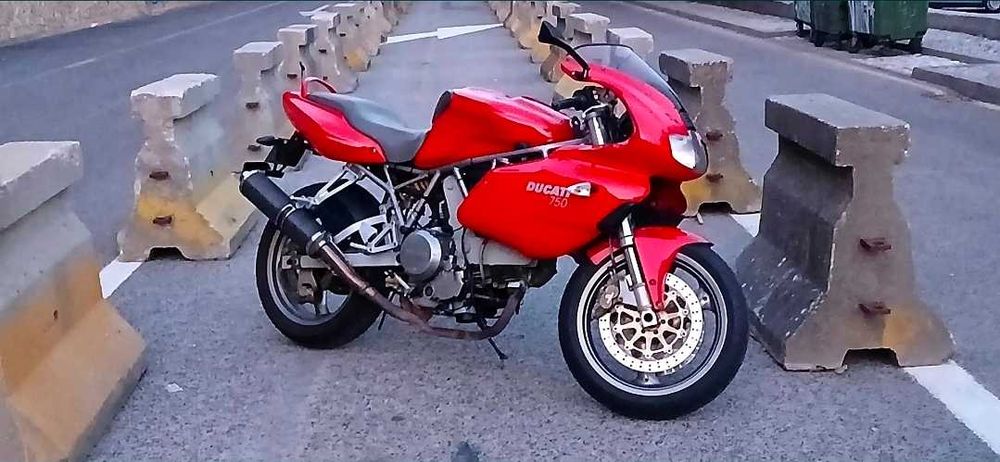 Vendo ducati 750ss