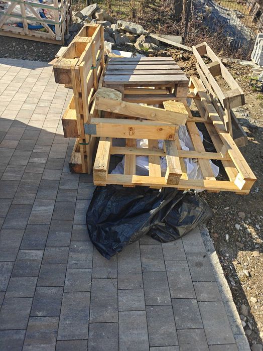 Oddam palety za darmo