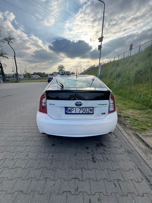 Toyota Prius 30 Polift 2015