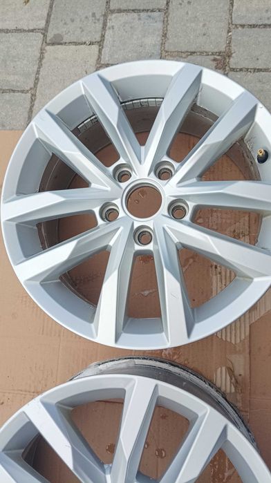 Alufelgi orginał VW passat B8  ,golf ,jeeta 16cali