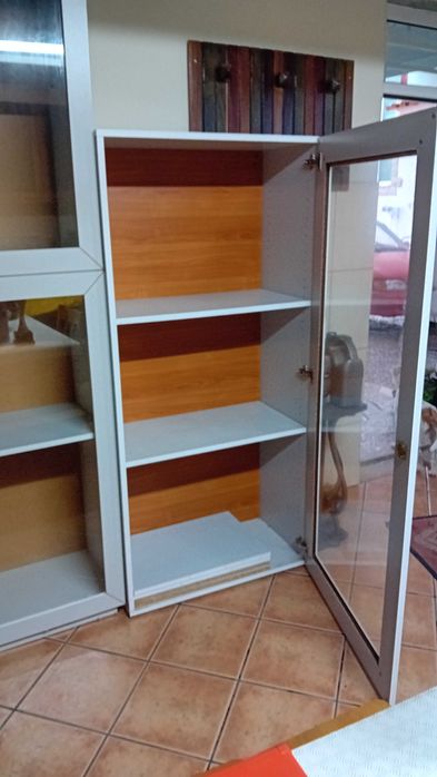 Vitrinas em melamina