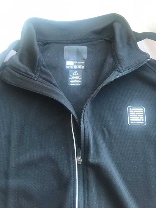 Вітровка жіноча, спортивна