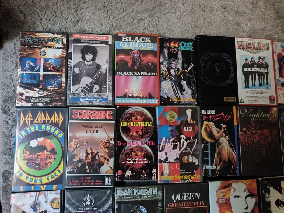 Zestaw VHS z koncertami