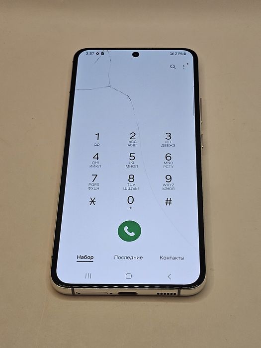 Samsung s22 plus 128gb тріщина скла