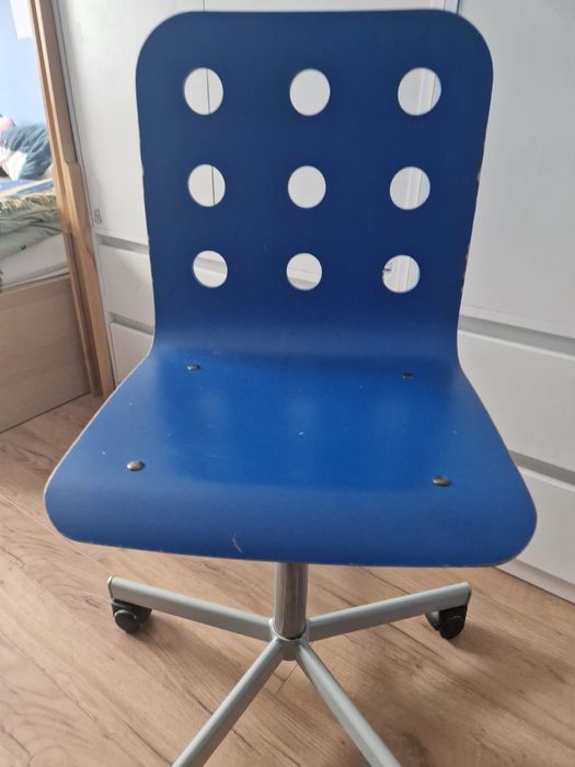 Krzesło do biurka dziecięce