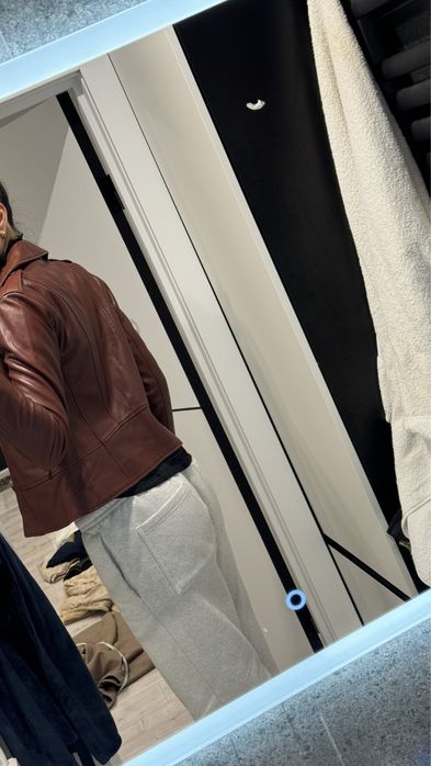 Massimo dutti шкірянка