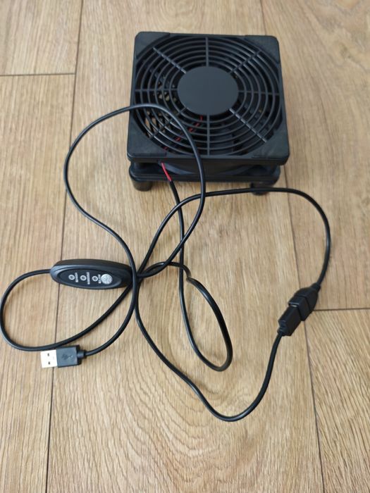 Wentylator USB do routera tunera dekodera chłodzenie z regulacją