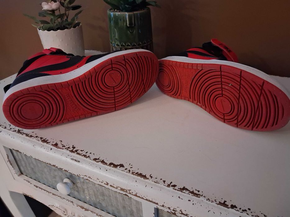 Ténis Nike original estilo basquet (T.38.5)