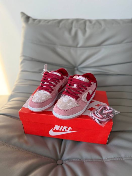 nike sb strange love - купити товари моди та стилю - Ціна на OLX.ua