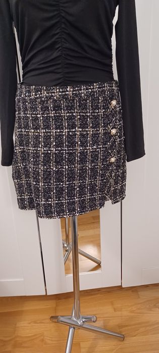 Spódniczka mini r. L grubszy materiał Shein