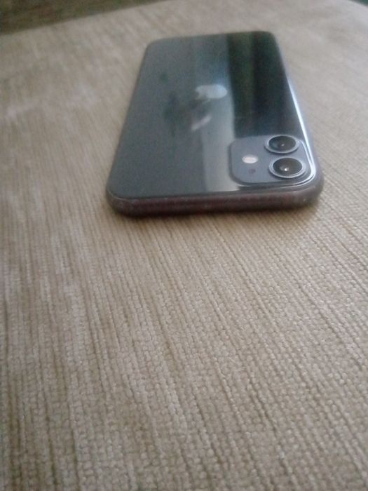 Apple iPhone 11 на запчасти.