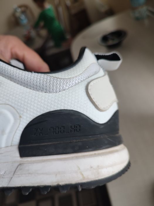 Чоловічі кросівки адідас