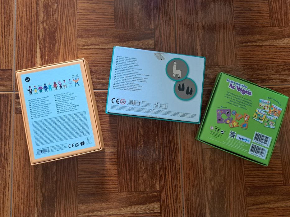 Jogos diversos: puzzle vogais, construção de figuras e jogo da memória