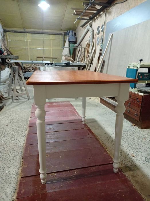 Стіл дубовий розбірний